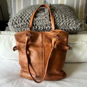 Northstyle leather tote